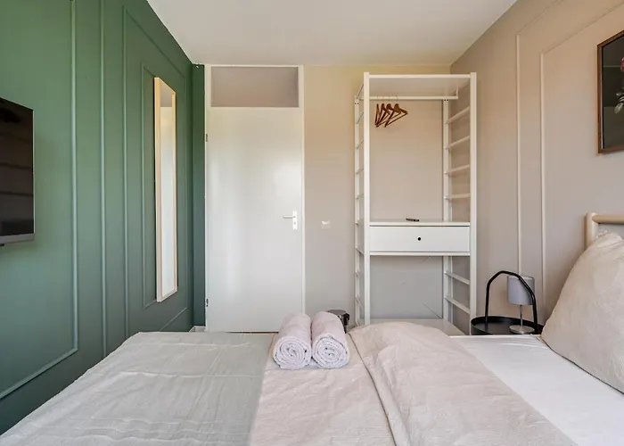 In 10 Minutes - Nearby Metro Habitación en casa particular